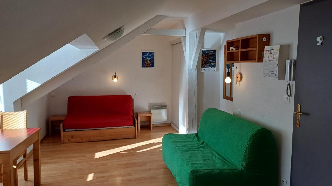 Studio Hyper Centre Lumineux Et Fonctionnel Luchon Bagnères-de-Luchon Esterno foto